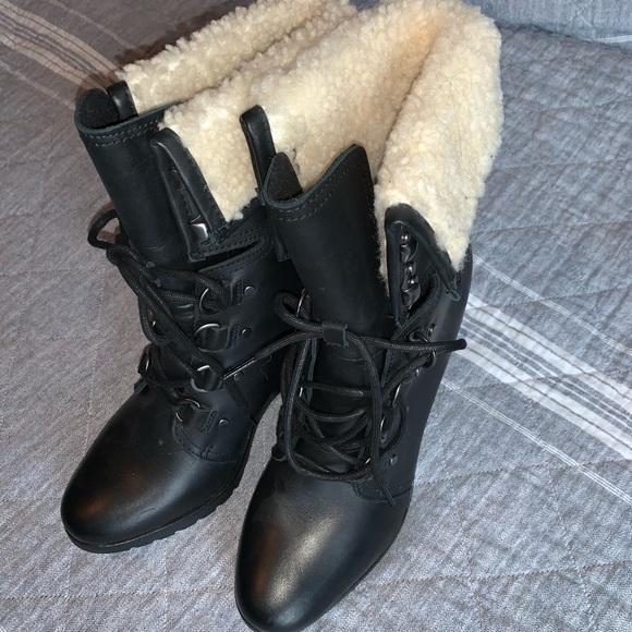 sorel after hours lace